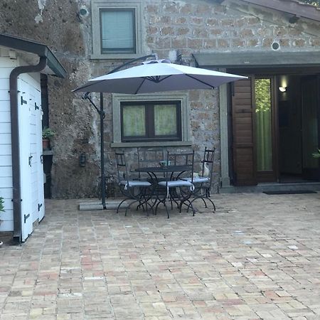 Casetta Santa Fortunata Guest House Sutri Kültér fotó